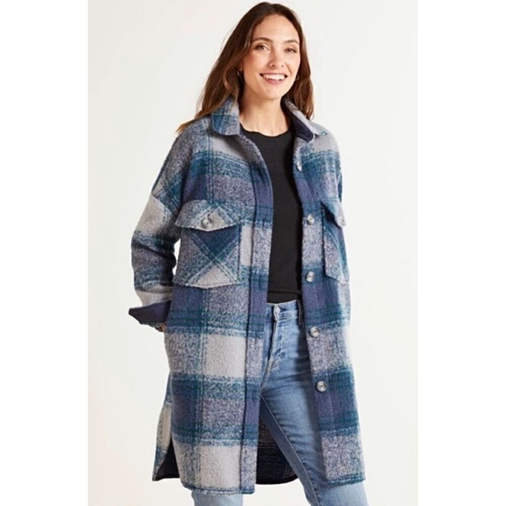 Evereve Raye Plaid Shacket Blue Gray size XS Button Front